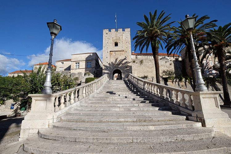 main entrance korcula town